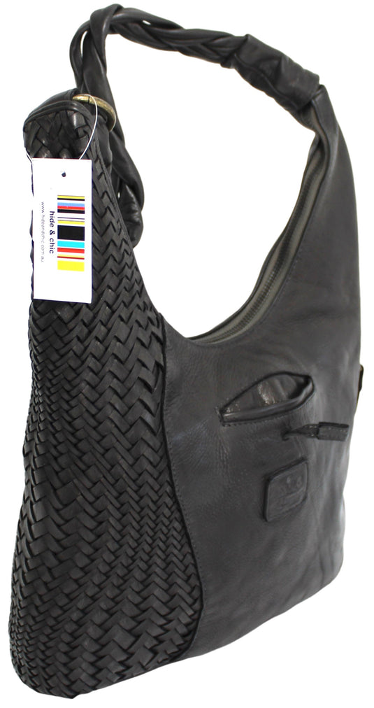 Quality Full Grain Leather Shoulder Bag. Colour: Black. Style No:1815.