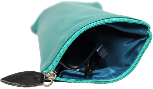 Double Sided Glasses Case for Two Pairs with Zipper. Quality Full Grain Leather. Style No: 14036.