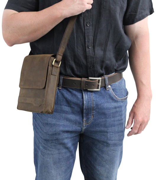 Quality Full Grain Hunter Leather Shoulder/Crossbody Bag. Style No: 51020.