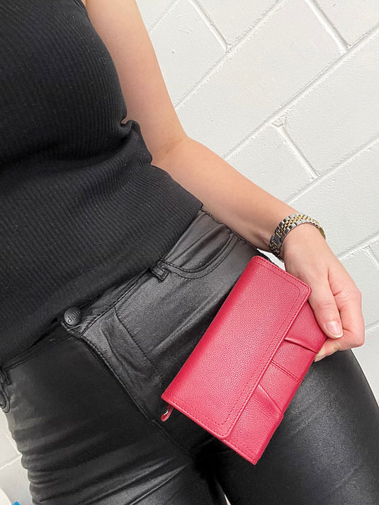 RFID Full Grain Cow Hide Leather Purse. Black, brown, blue or red. Style No 21004 Hide & Chic