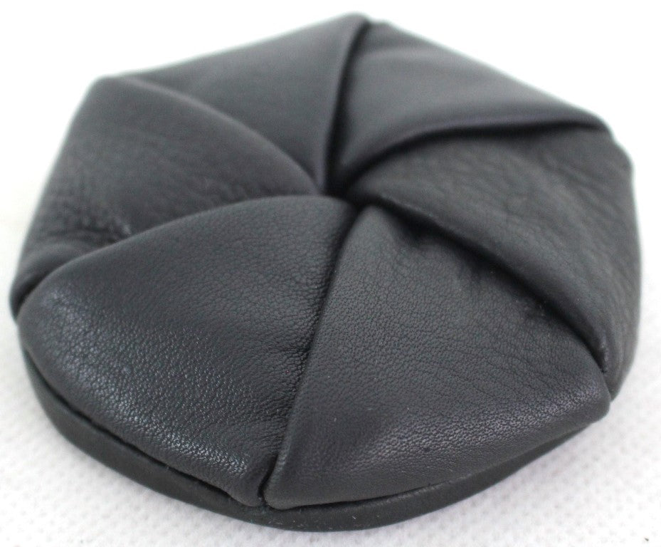 Black Leather Twister Coin Purse STYLE NO: 11029 Hide & Chic