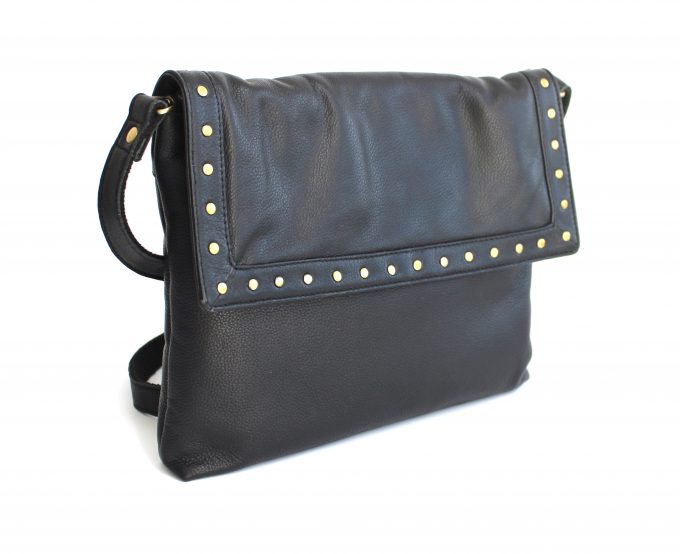Hide & Chic Black Leather Shoulder Bag. Style: 61036